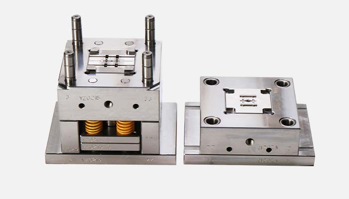 PA66+30GF Moving Contact Holder high precision plastic injection mold