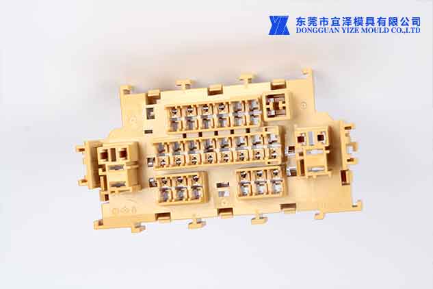 connector-molding.jpg